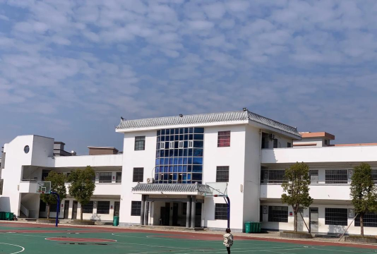 雁江区老君镇双河九年义务教育学校