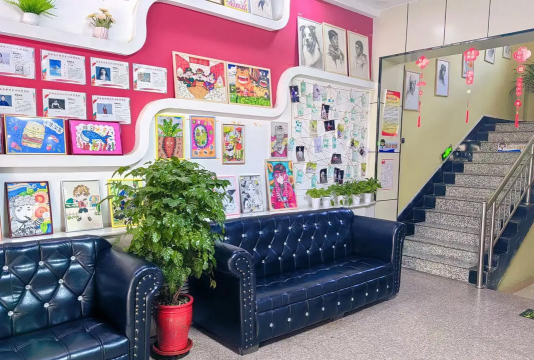 仁寿县艺雅学悦艺术培训学校有限公司阅读区