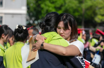 南川市民主乡中学校