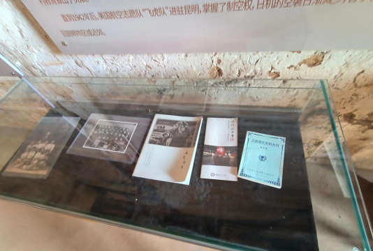 昆明市女子中学阅读区