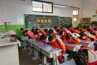 临淄区雪宫小学阅读区