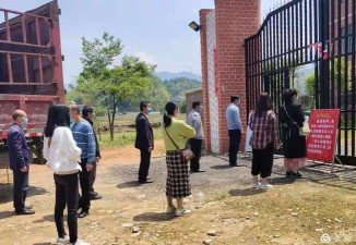 新干县桃溪乡中心小学阅读区