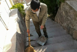 牟定县凤屯乡凤屯小学