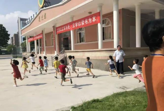 古巷镇枫三小学