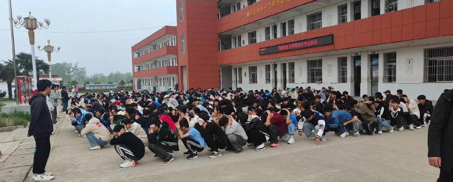 揭西县五经富镇新仓小学