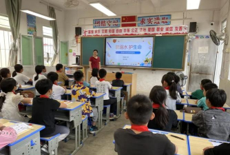 揭西县五经富镇建一小学