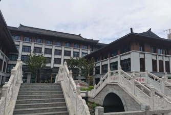 镇江市官塘中学