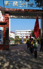 普宁市下架山镇陂新小学阅读区