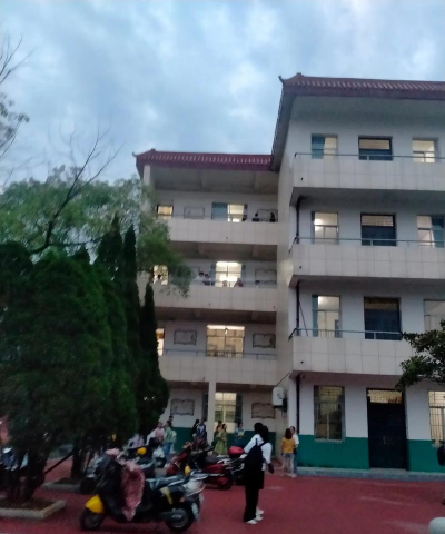 乐平市第二中学阅读区