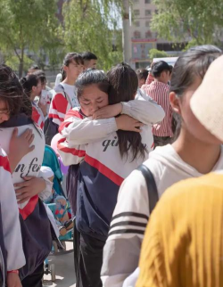 积石山县吹麻滩中学