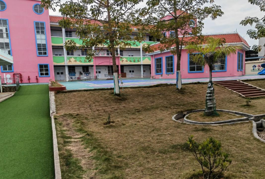 岗列街道坪郊幼儿园