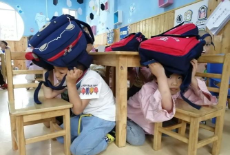 三台县潼川镇第一小学校