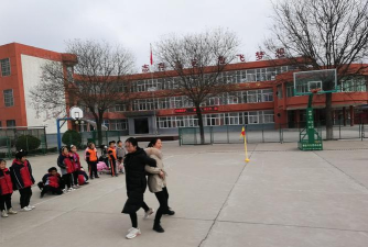 白水县冯雷镇初级中学