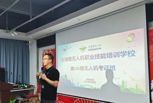 汨罗市归义镇爱语培训学校有限公司阅读区