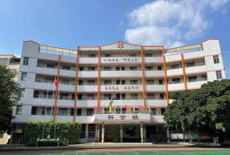 江平村小学阅读区