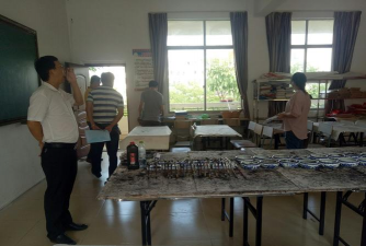 白沙县帮溪镇中心小学阅读区