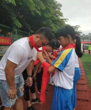 琼中县上安乡中心小学阅读区