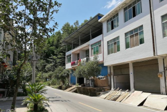 开江骑龙乡中心校阅读区