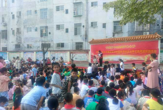 平南镇河面小学阅读区