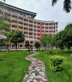 曲江区曲江初级中学