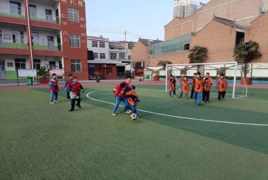 大坪逸夫小学