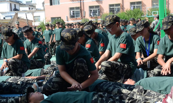 营仔镇二中阅读区