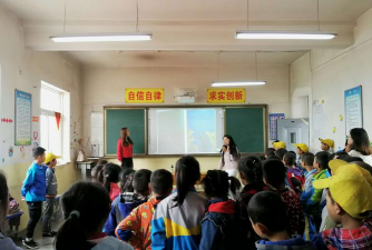 陇县东风镇南村中心小学