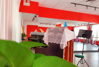 信宜市柏乐艺术培训有限公司