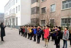 华亭县安口小学