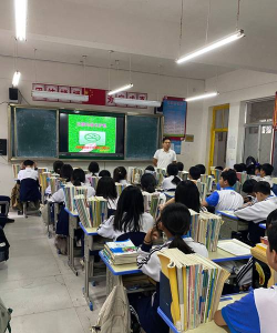 郓城县唐庙乡初级中学阅读区