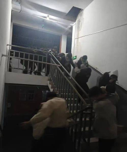 邓州市彭桥镇第一初级中学