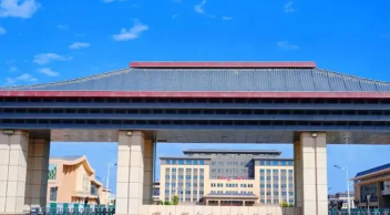 新疆图木舒克职业技术学校阅读区