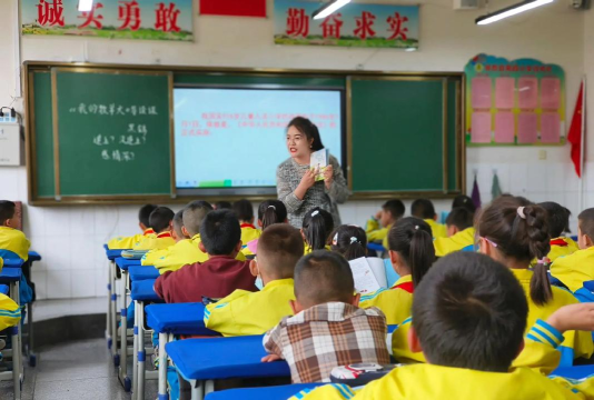 金坛市河头中心小学