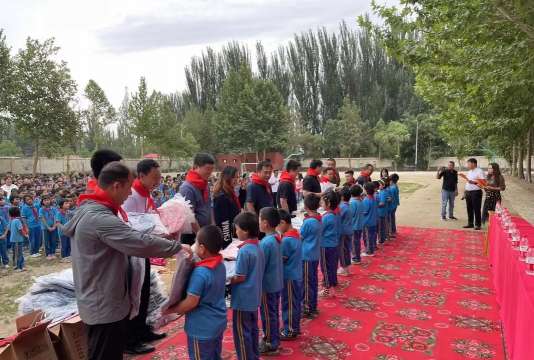 喀什市帕哈太克里乡帕哈太克里中心小学