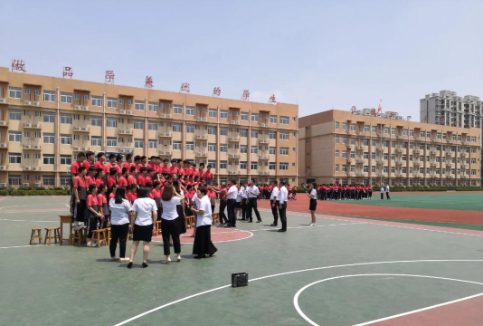 枣庄市山亭区天成中学阅读区