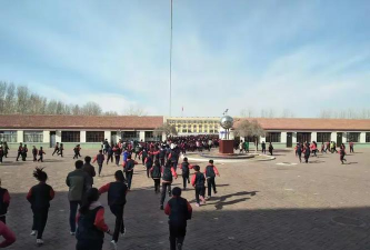 泰来县和平镇中心学校中心小学