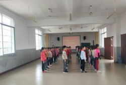 鸡东县平阳镇中心小学