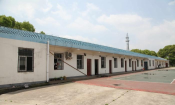 武汉市江夏区宁港中学