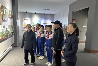 临江市立新小学