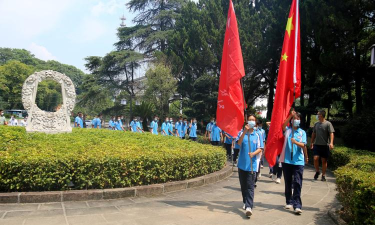 枝江市百里洲镇冯口中学