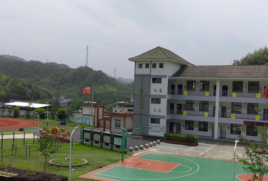 华坪县兴泉镇长春校