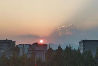 洪湖市万全镇永丰中学