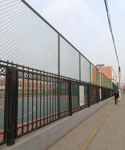 葫芦岛市连山区寺儿堡镇中心小学