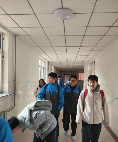 巴彦呼舒莫力哈达学校