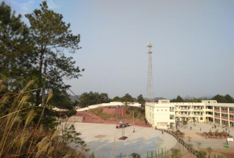 乐昌市老坪石中心学校阅读区