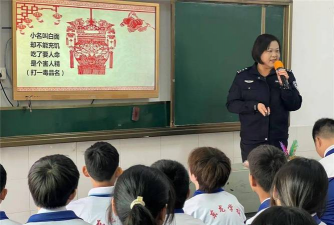 汕头市龙湖区东龙学校阅读区