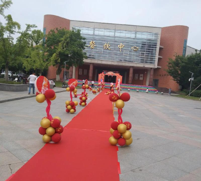 石首市城南高级中学阅读区