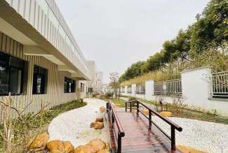 平湖市百花艺术幼儿园阅读区