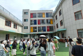 扬州市广陵区琼花幼儿园阅读区