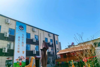 明光市新华幼儿园阅读区